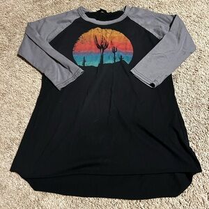 Rock & Roll Cowgirl Tee size large